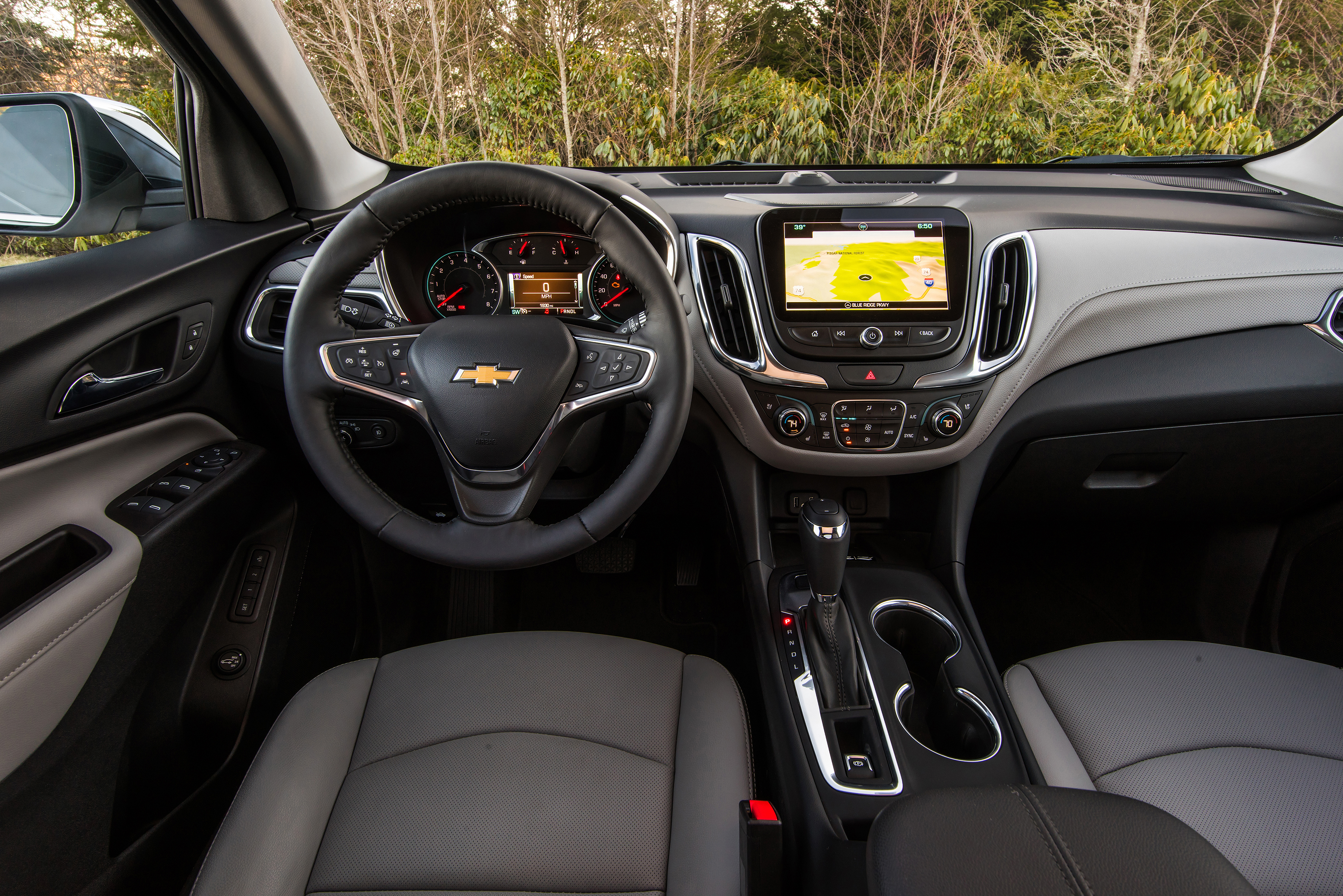 2021-Chevrolet-Equinox_Interior